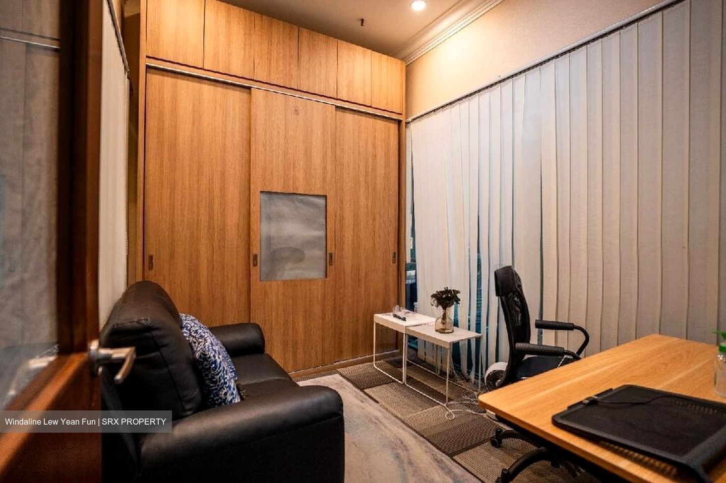 High Street Plaza (D6), Office #498287801